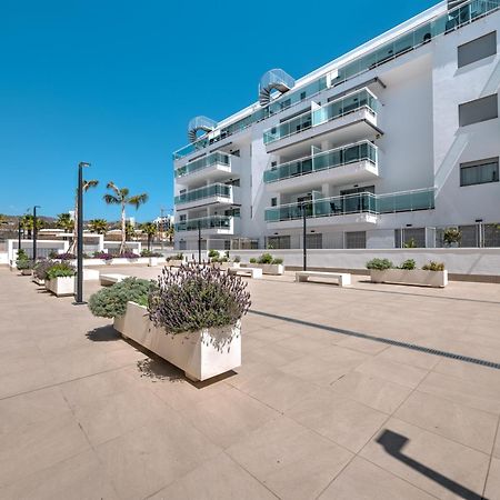 New Beach Front Apartment With Large Balcony Torrox Exteriör bild