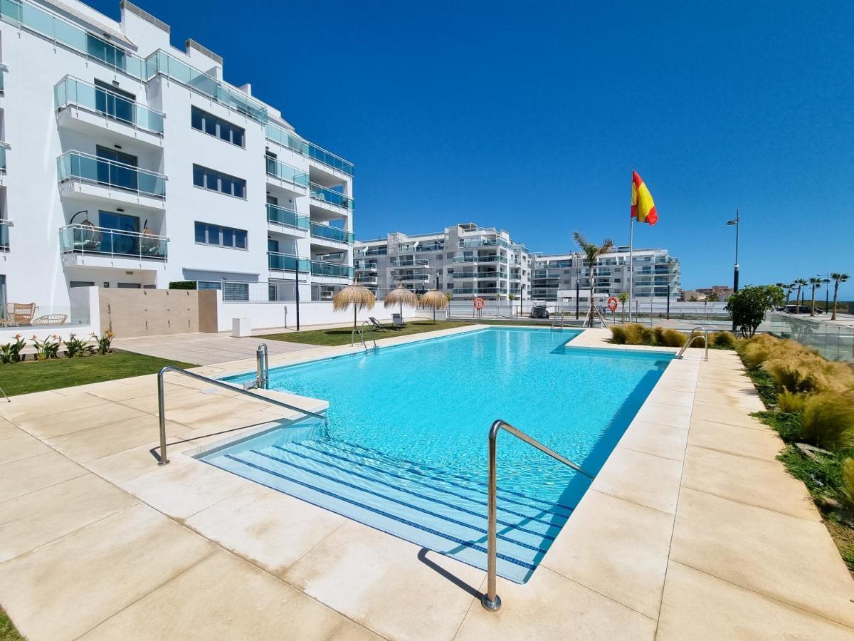New Beach Front Apartment With Large Balcony Torrox Exteriör bild