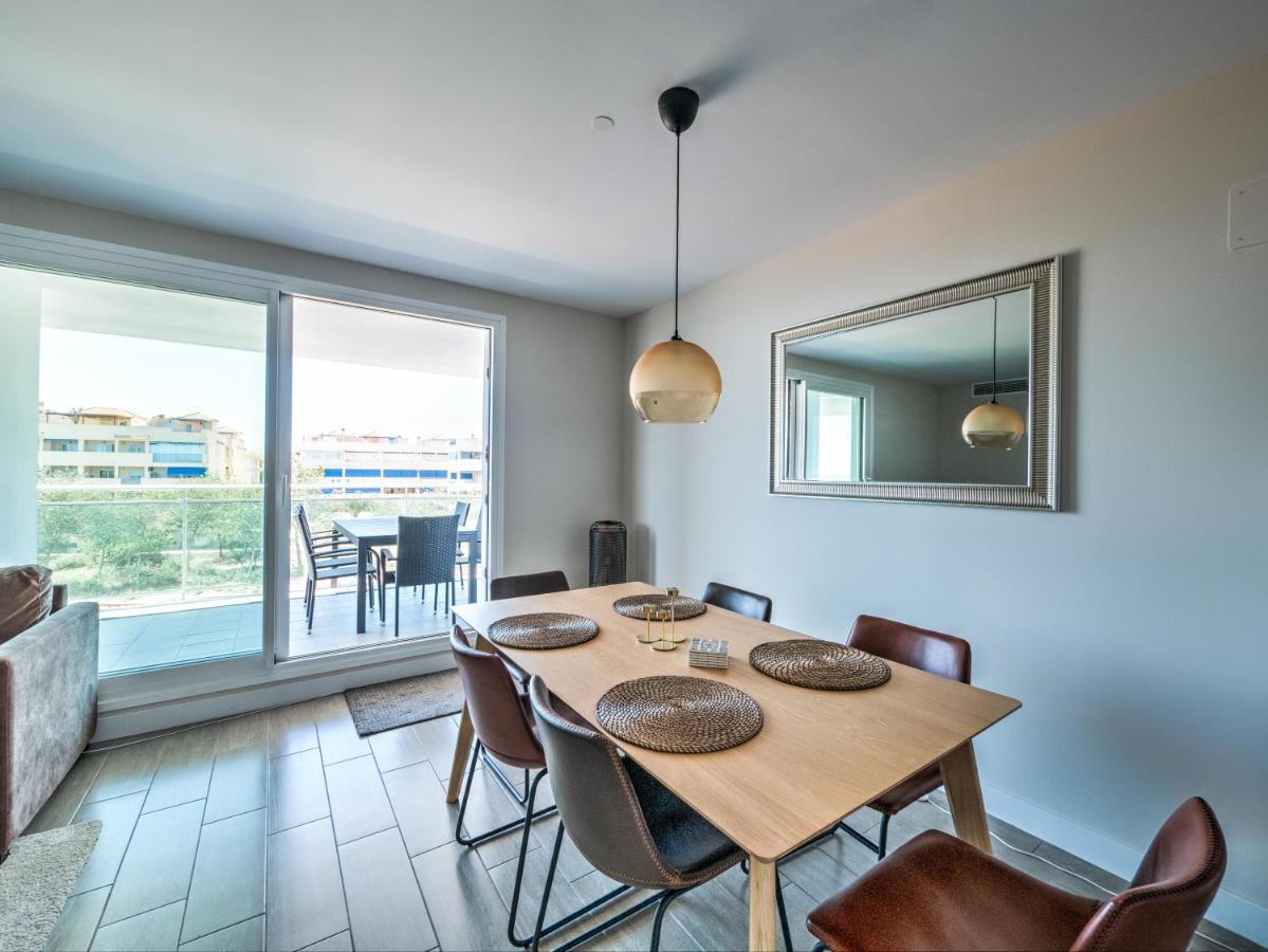 New Beach Front Apartment With Large Balcony Torrox Exteriör bild